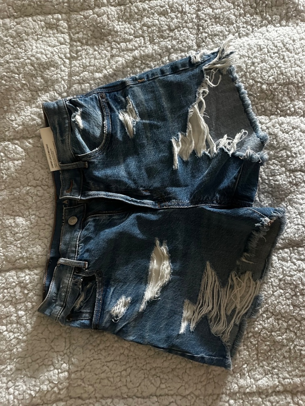 High Rise 90s boyfriend short Size 4